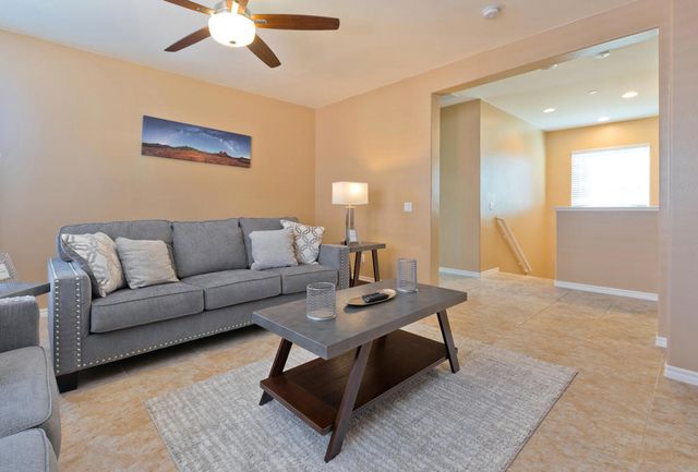 462 Via De La Paz, Palm Desert, CA 92211