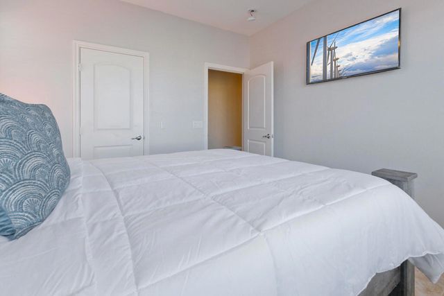 462 Via De La Paz, Palm Desert, CA 92211