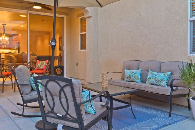 462 Via De La Paz, Palm Desert, CA 92211