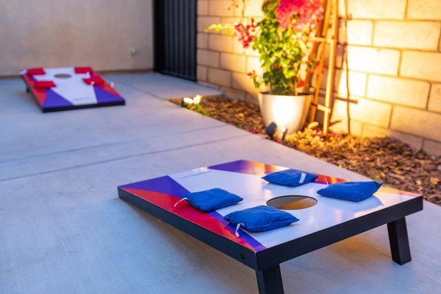 462 Via De La Paz, Palm Desert, CA 92211