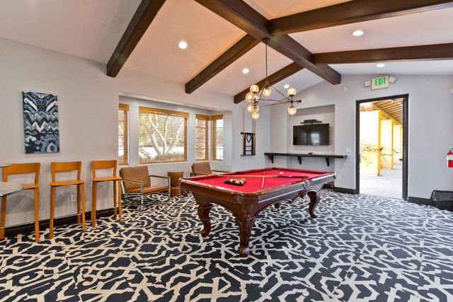 462 Via De La Paz, Palm Desert, CA 92211