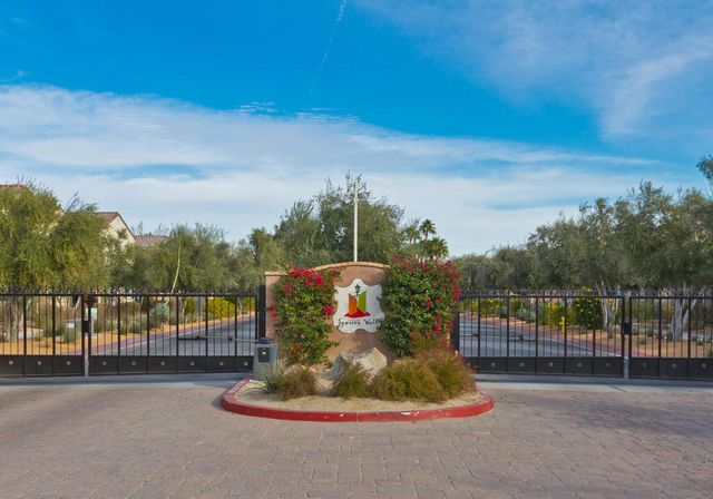 462 Via De La Paz, Palm Desert, CA 92211