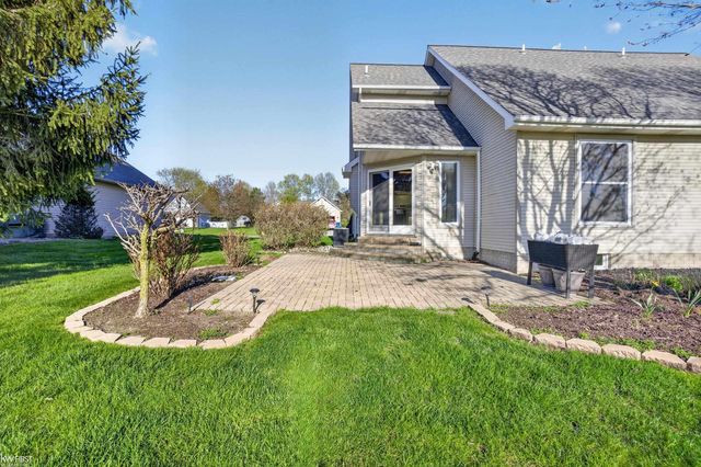 2345 Lost Creek Drive, Flushing, MI 48433