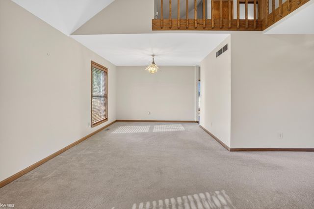 2345 Lost Creek Drive, Flushing, MI 48433