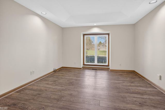 2345 Lost Creek Drive, Flushing, MI 48433