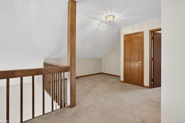 2345 Lost Creek Drive, Flushing, MI 48433