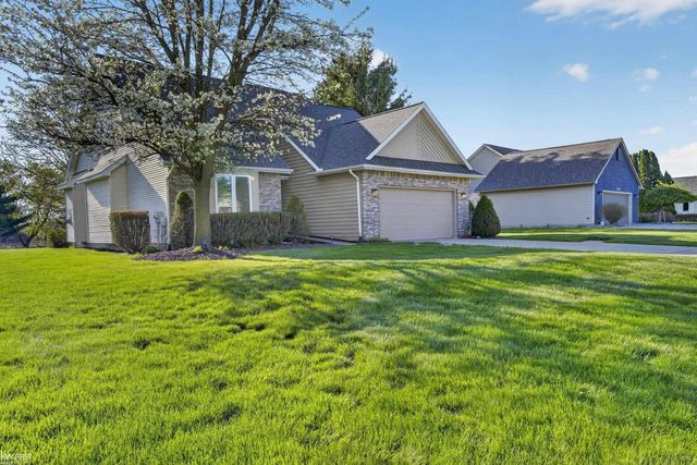 2345 Lost Creek Drive, Flushing, MI 48433
