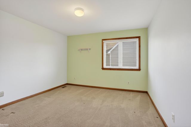 2345 Lost Creek Drive, Flushing, MI 48433