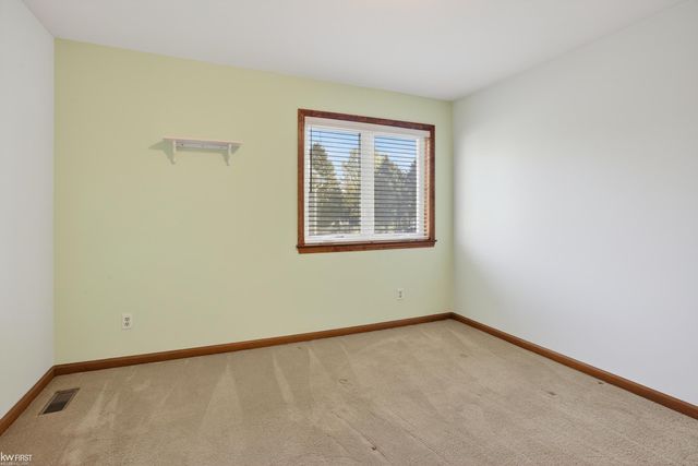 2345 Lost Creek Drive, Flushing, MI 48433