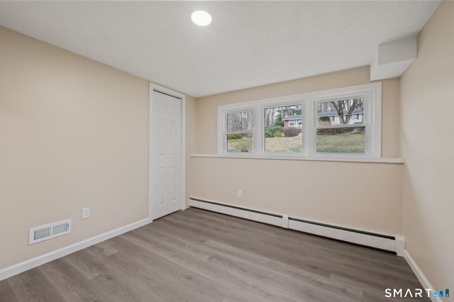 252 Blue Ridge Drive, Manchester, CT 06040