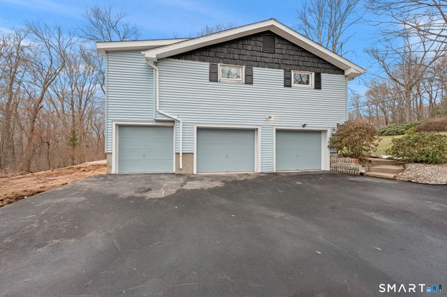 252 Blue Ridge Drive, Manchester, CT 06040