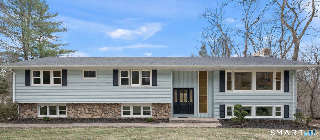 252 Blue Ridge Drive, Manchester, CT 06040