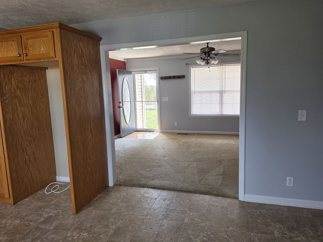 3050 Gnat Hill Rd, Manchester, TN 37355