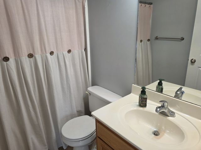 3050 Gnat Hill Rd, Manchester, TN 37355