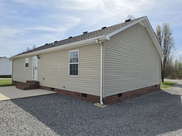 3050 Gnat Hill Rd, Manchester, TN 37355