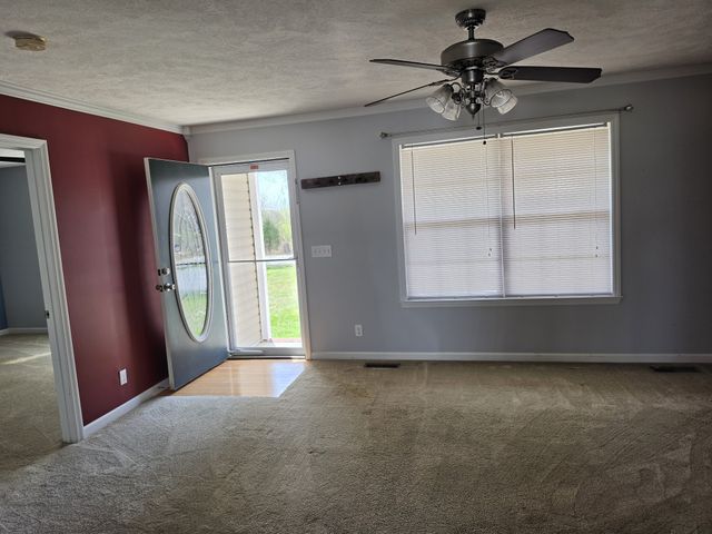 3050 Gnat Hill Rd, Manchester, TN 37355