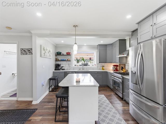 4615 Homesite Drive, Orion Charter Township, MI 48359