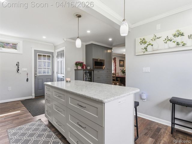 4615 Homesite Drive, Orion Charter Township, MI 48359