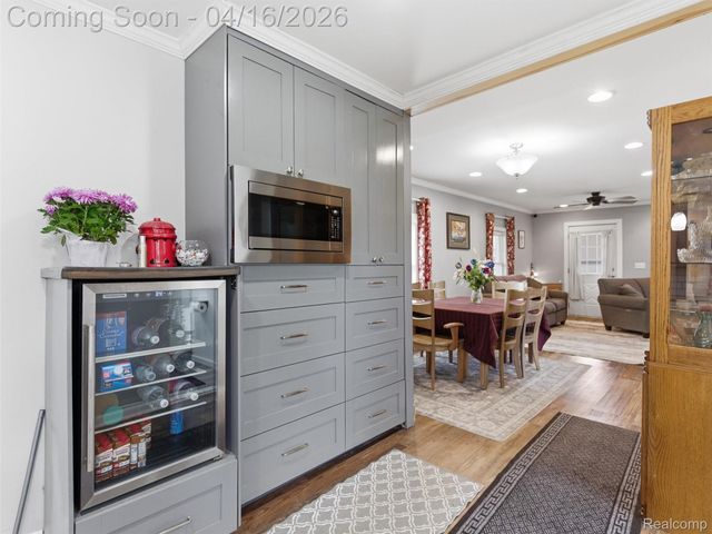 4615 Homesite Drive, Orion Charter Township, MI 48359