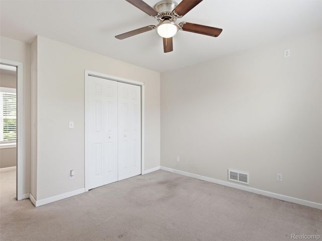 4615 Homesite Drive, Orion Charter Township, MI 48359