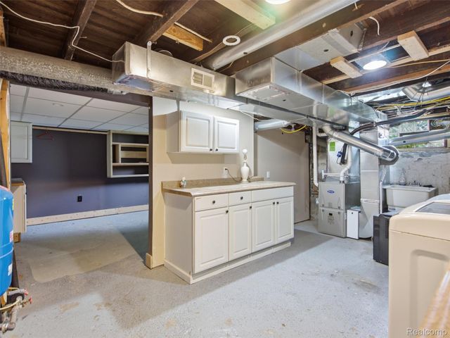 4615 Homesite Drive, Orion Charter Township, MI 48359