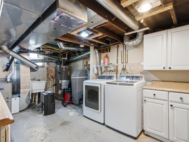 4615 Homesite Drive, Orion Charter Township, MI 48359