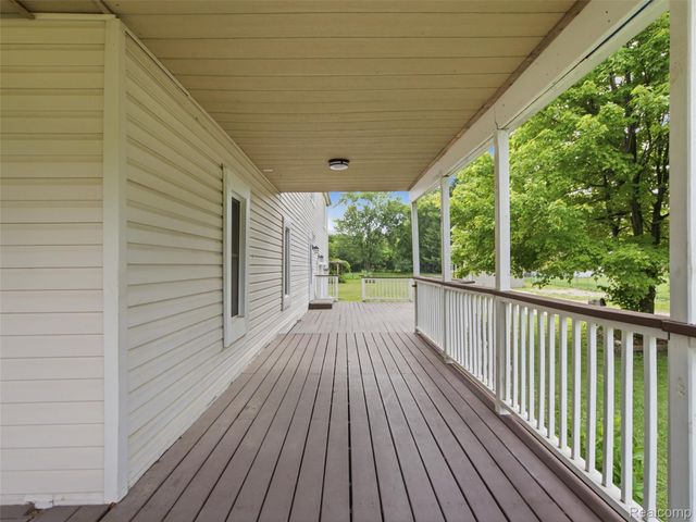 4615 Homesite Drive, Orion Charter Township, MI 48359