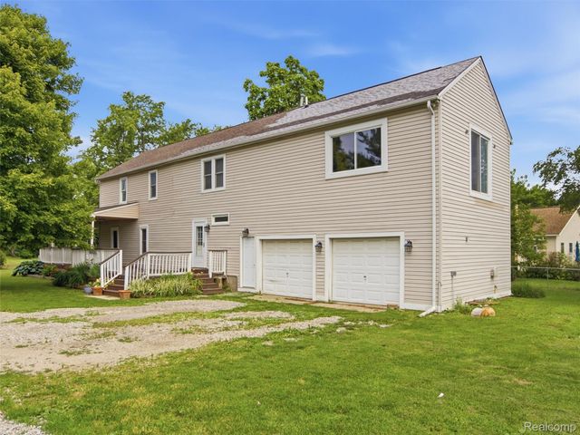 4615 Homesite Drive, Orion Charter Township, MI 48359