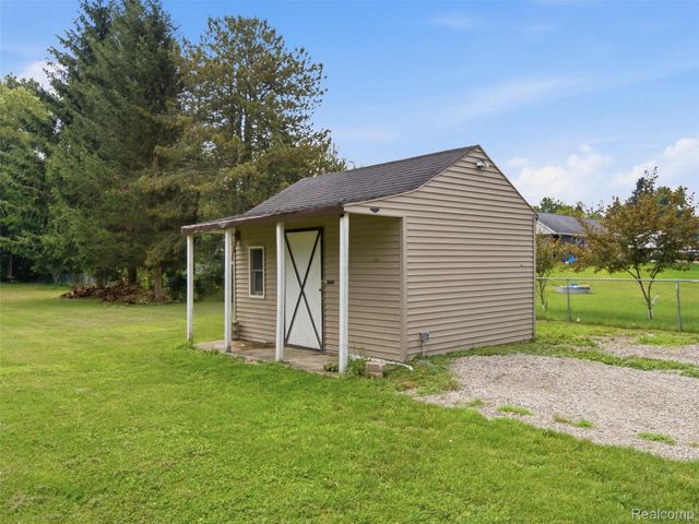 4615 Homesite Drive, Orion Charter Township, MI 48359