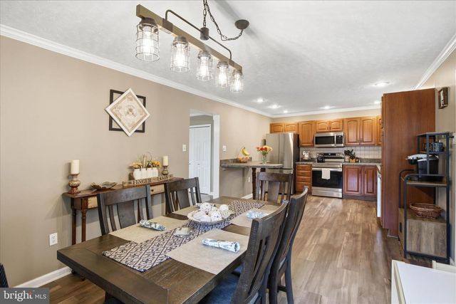 2824 NOLT RD, Lancaster, PA 17601