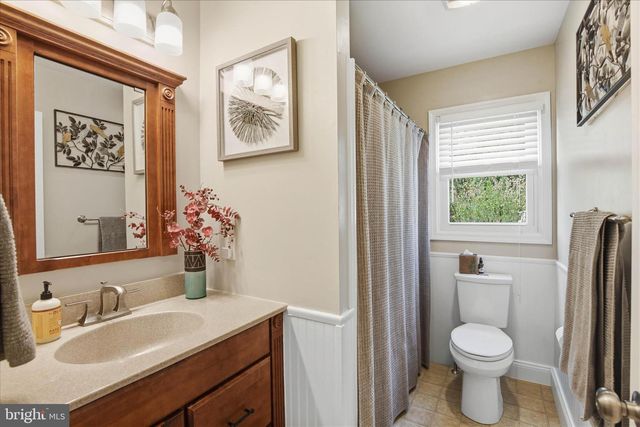 2824 NOLT RD, Lancaster, PA 17601