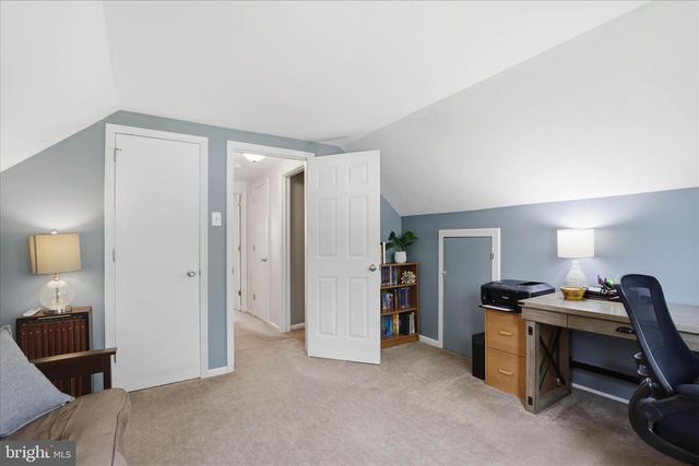 2824 NOLT RD, Lancaster, PA 17601