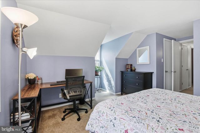 2824 NOLT RD, Lancaster, PA 17601