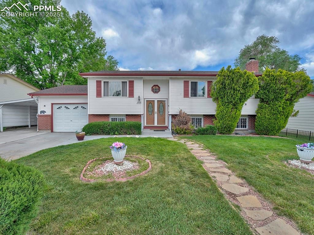 1555 Luna Vista Street, Colorado Springs, CO 80911