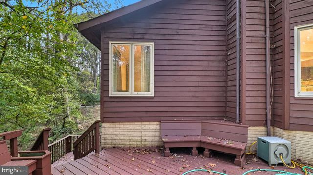 1803 ABBEY GLEN CT, Vienna, VA 22182