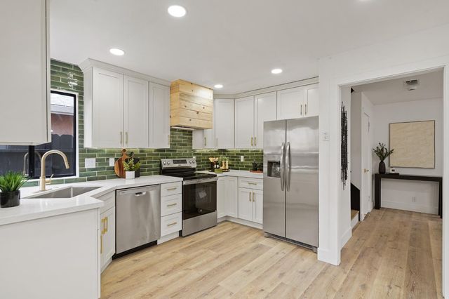 335 W Clover Rd, Tracy, CA 95376