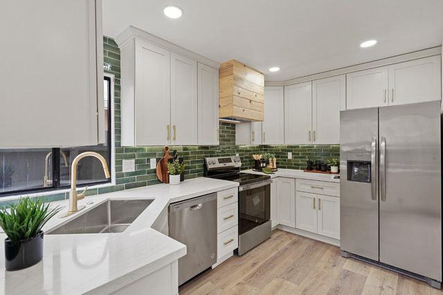 335 W Clover Rd, Tracy, CA 95376