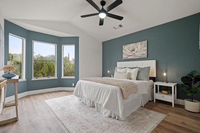 335 W Clover Rd, Tracy, CA 95376