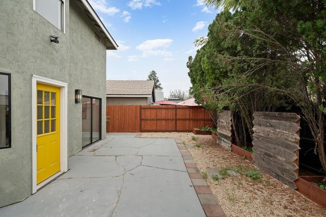 335 W Clover Rd, Tracy, CA 95376