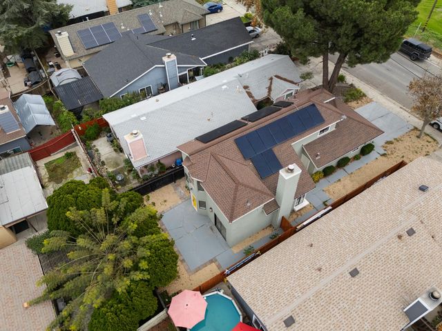 335 W Clover Rd, Tracy, CA 95376