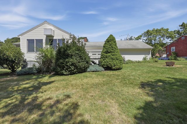92 Applewood Drive, Marlborough, MA 01752