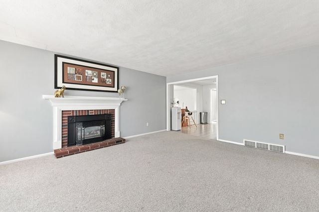 92 Applewood Drive, Marlborough, MA 01752