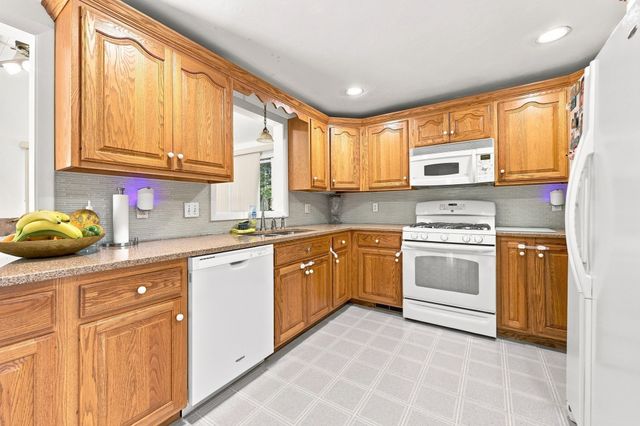 92 Applewood Drive, Marlborough, MA 01752