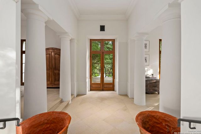 317 Limestone Creek, Hill Country Village, TX 78232