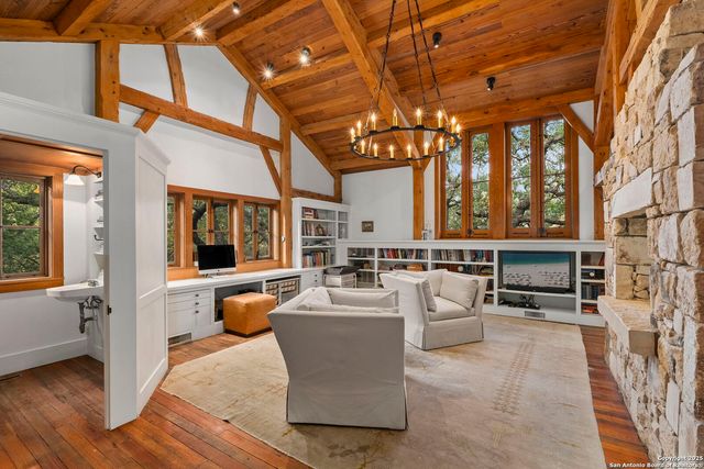 317 Limestone Creek, Hill Country Village, TX 78232