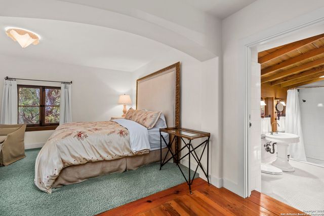 317 Limestone Creek, Hill Country Village, TX 78232