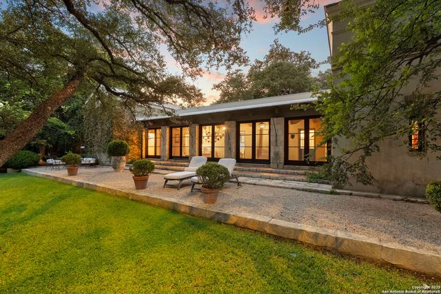 317 Limestone Creek, Hill Country Village, TX 78232