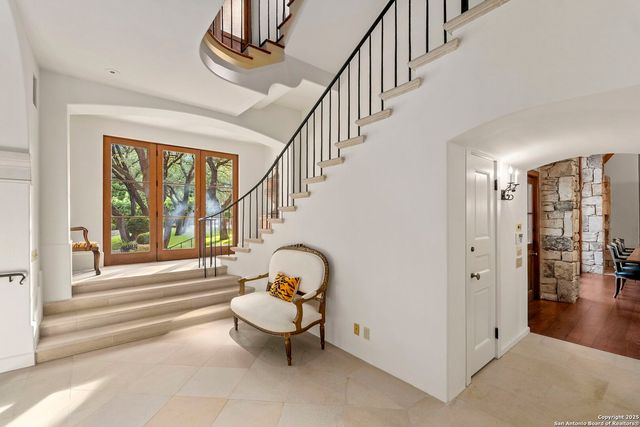 317 Limestone Creek, Hill Country Village, TX 78232