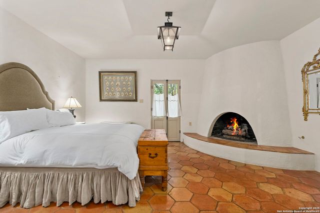 317 Limestone Creek, Hill Country Village, TX 78232