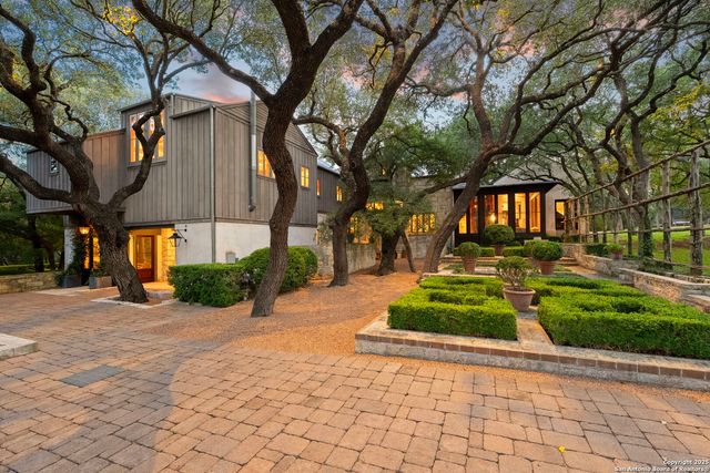 317 Limestone Creek, Hill Country Village, TX 78232